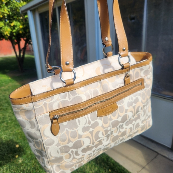 Coach Penelope Signature Cream / Gold Large Shoulder Bag Mom Tote Purse Classy - Picture 14 of 14